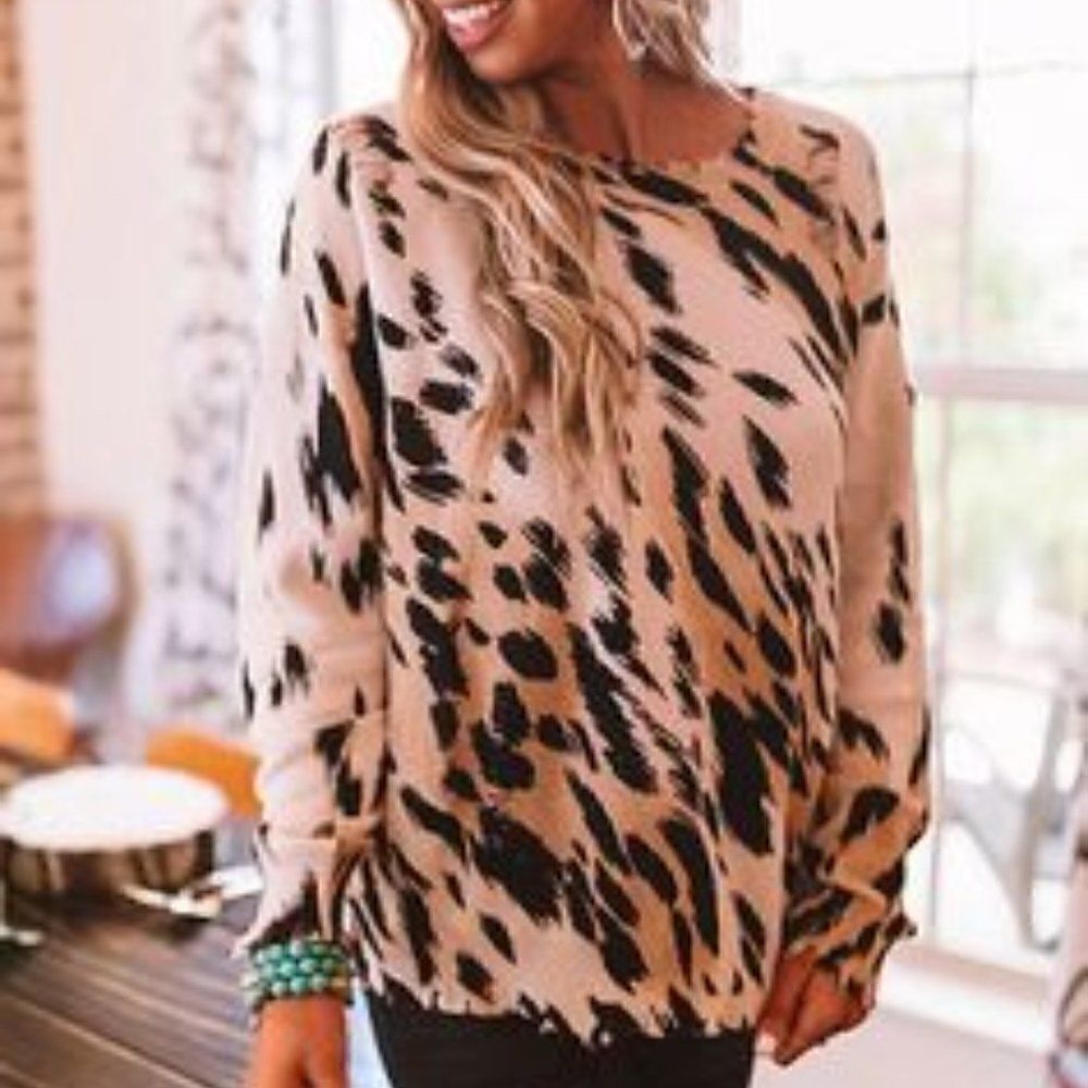 FATE Distressed animal print 100% cotton sweater top like new M